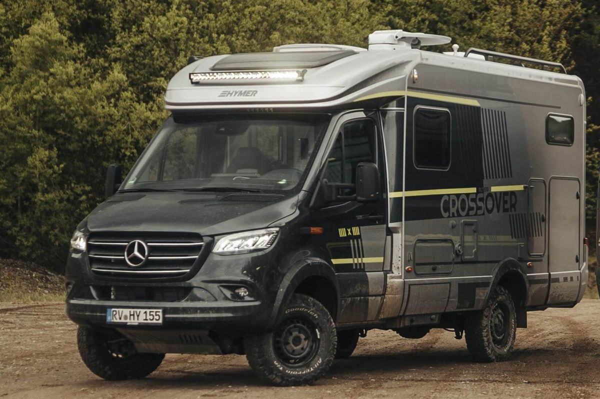 Für Inhaber des B-Führerscheins, die bisher lediglich Wohnmobile mit einem zulässigen Gesamtgewicht von 3,5 Tonnen fahren dürfen, erhöht sich künftig das Gewichtslimit auf 4,25 Tonnen. Foto: Hymer